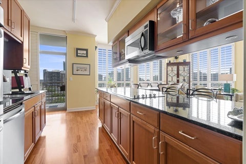 Tiny photo for 1335 S Prairie Avenue #906, Chicago, IL 60605 (MLS # 12729936)