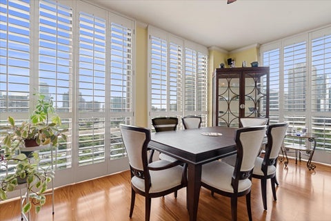 Tiny photo for 1335 S Prairie Avenue #906, Chicago, IL 60605 (MLS # 12729936)