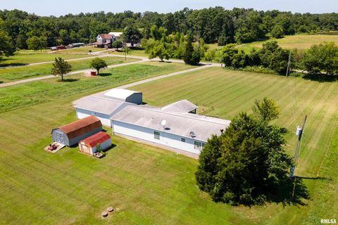 Tiny photo for 14809 Sulphur Springs Road, Creal Springs, IL 62922 (MLS # QC4269902)