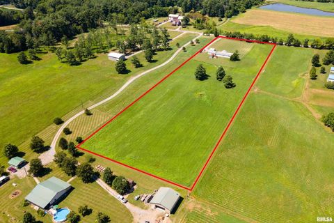 Tiny photo for 14809 Sulphur Springs Road, Creal Springs, IL 62922 (MLS # QC4269902)