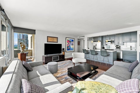 Tiny photo for 6301 N Sheridan Road #17R, Chicago, IL 60660 (MLS # 12770805)