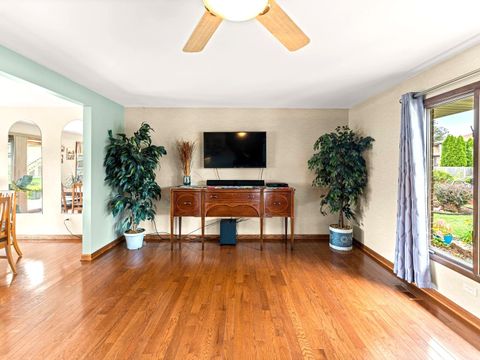 Tiny photo for 10926 Circle Court, Palos Hills, IL 60465 (MLS # 12556463)