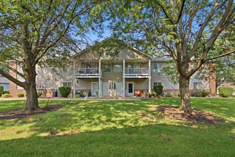 Photo of 1361 Rock Run Drive #F, Crest Hill, IL 60403 (MLS # 12705975)