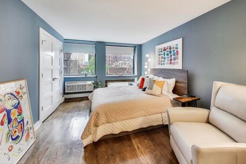 Tiny photo for 1110 N Lake Shore Drive #3N, Chicago, IL 60611 (MLS # 12524718)