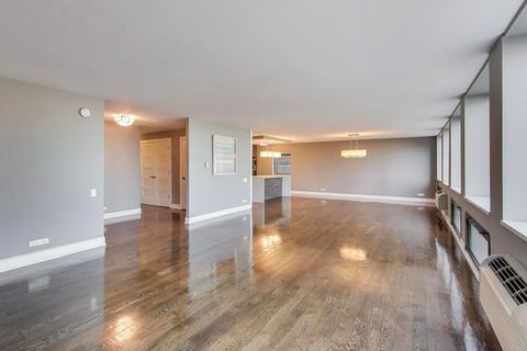 Tiny photo for 1110 N Lake Shore Drive #3N, Chicago, IL 60611 (MLS # 12524718)