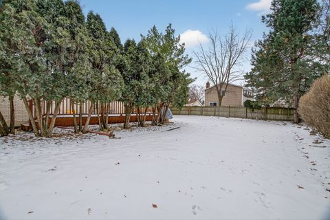 Tiny photo for Downers Grove, IL 60516 (MLS # 12534973)