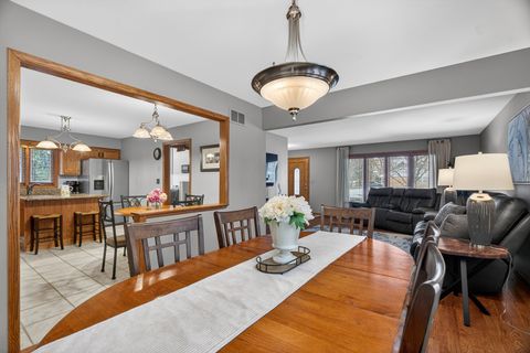 Tiny photo for Downers Grove, IL 60516 (MLS # 12534973)