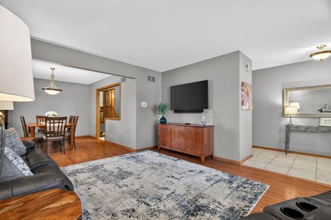Tiny photo for Downers Grove, IL 60516 (MLS # 12534973)