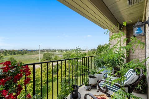 Tiny photo for 8515 Woodward Avenue #303, Woodridge, IL 60517 (MLS # 12719066)