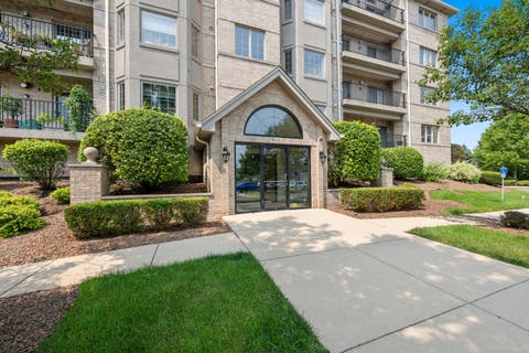 Tiny photo for 8515 Woodward Avenue #303, Woodridge, IL 60517 (MLS # 12719066)