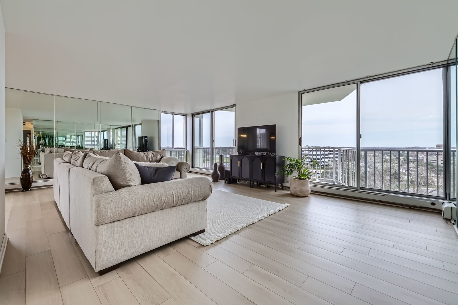 40 N Tower Road 8G