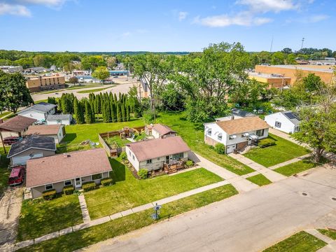 Tiny photo for 1270 W Staver Street, Freeport, IL 61032 (MLS # 12640994)