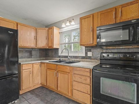Tiny photo for 1270 W Staver Street, Freeport, IL 61032 (MLS # 12640994)