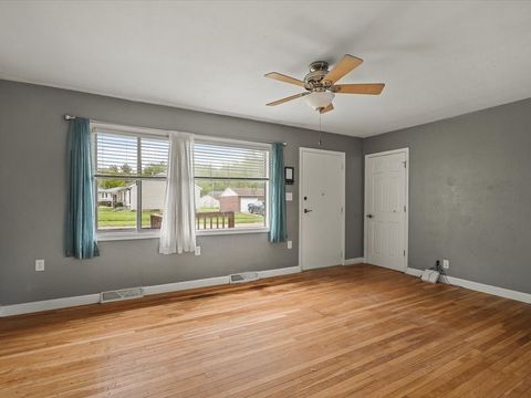 Tiny photo for 1270 W Staver Street, Freeport, IL 61032 (MLS # 12640994)