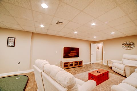 Tiny photo for 558 E Martin Avenue, Watseka, IL 60970 (MLS # 12535082)