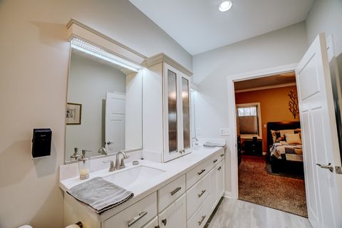 Tiny photo for 558 E Martin Avenue, Watseka, IL 60970 (MLS # 12535082)