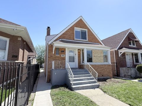 Photo of 7657 S Wolcott Avenue, Chicago, IL 60620 (MLS # 12628145)