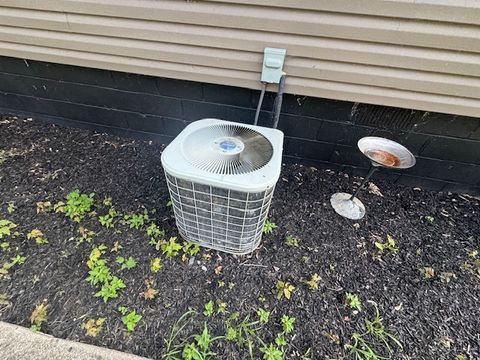 Tiny photo for 39224 N Willow Avenue, Antioch, IL 60002 (MLS # 12507598)