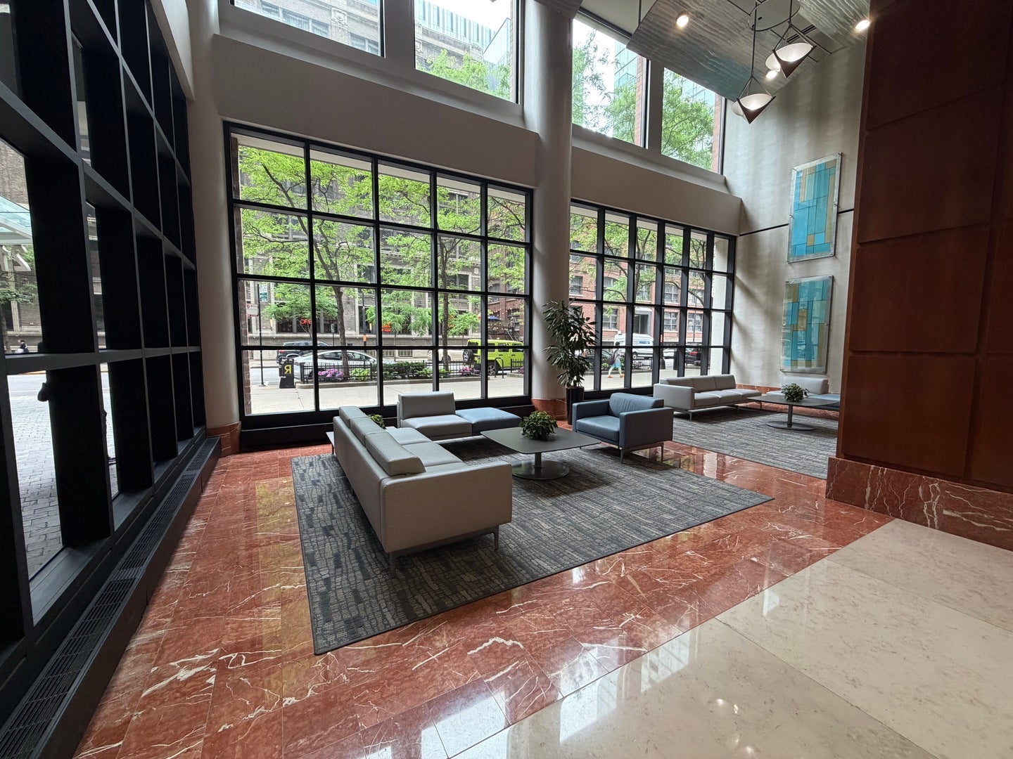 211 E Ohio Street 2907