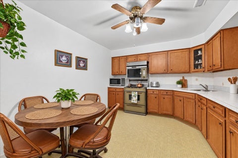 Tiny photo for 7314 Randolph Street #4E, Forest Park, IL 60130 (MLS # 12786899)