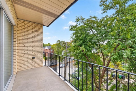 Tiny photo for 7314 Randolph Street #4E, Forest Park, IL 60130 (MLS # 12786899)