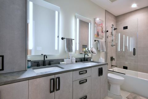Tiny photo for 262 N Addison Avenue, Elmhurst, IL 60126 (MLS # 12469814)