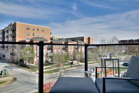 Tiny photo for 262 N Addison Avenue, Elmhurst, IL 60126 (MLS # 12469814)