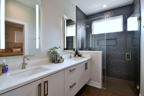 Tiny photo for 262 N Addison Avenue, Elmhurst, IL 60126 (MLS # 12469814)