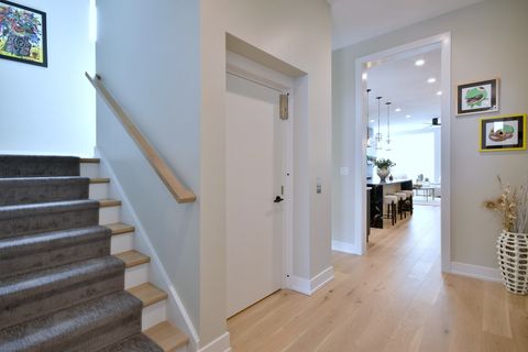 Tiny photo for 262 N Addison Avenue, Elmhurst, IL 60126 (MLS # 12469814)