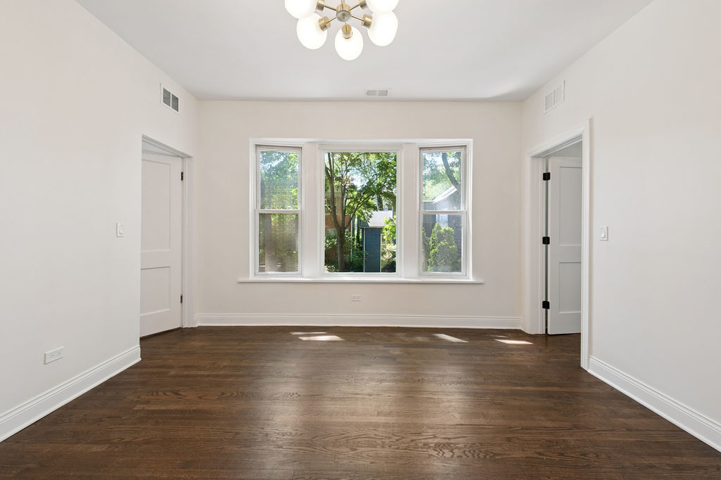 1340 W Hollywood Avenue 3