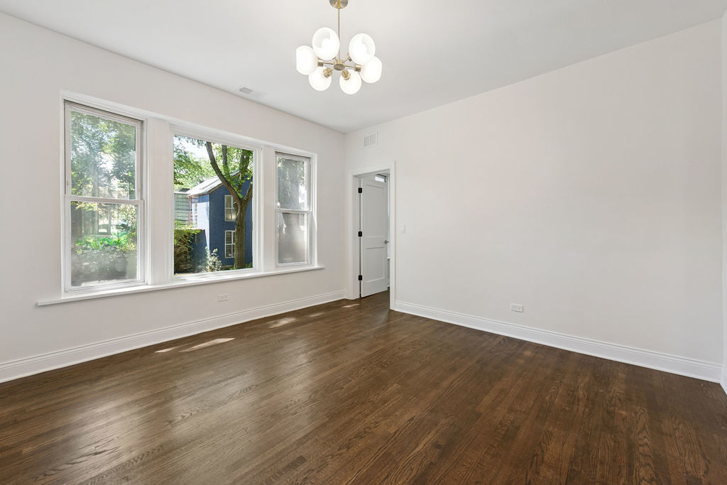 1340 W Hollywood Avenue 3