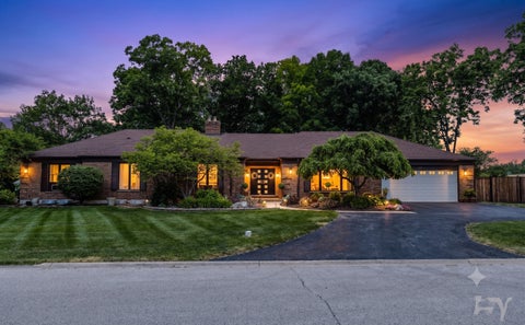 Photo of 140 Janis Court, Wood Dale, IL 60191 (MLS # 12664245)