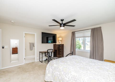Tiny photo for 140 Janis Court, Wood Dale, IL 60191 (MLS # 12664245)