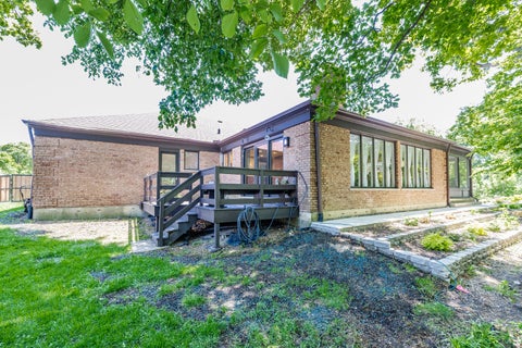 Tiny photo for 140 Janis Court, Wood Dale, IL 60191 (MLS # 12664245)