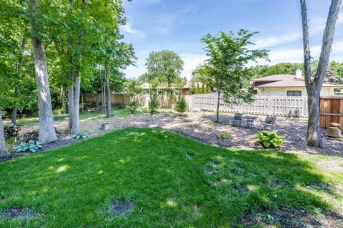 Tiny photo for 140 Janis Court, Wood Dale, IL 60191 (MLS # 12664245)