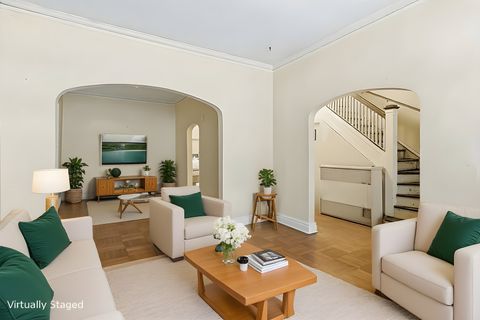 Tiny photo for 7038 S King Drive, Chicago, IL 60637 (MLS # 12504572)