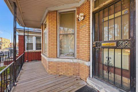 Tiny photo for 7038 S King Drive, Chicago, IL 60637 (MLS # 12504572)