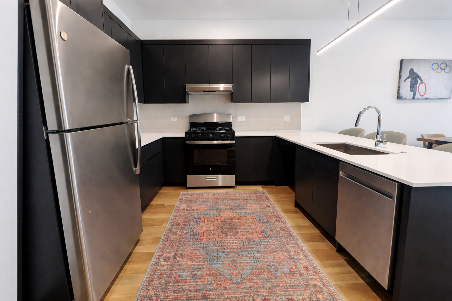 4513 N CLARK Street 503