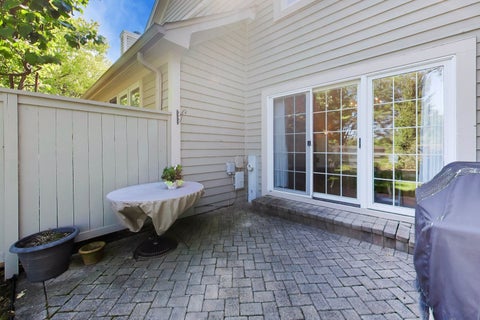 Tiny photo for 2063 Norwich Court #2063, Glenview, IL 60026 (MLS # 12737802)