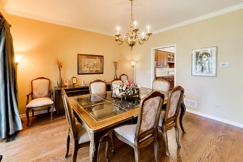 Tiny photo for 2063 Norwich Court #2063, Glenview, IL 60026 (MLS # 12737802)