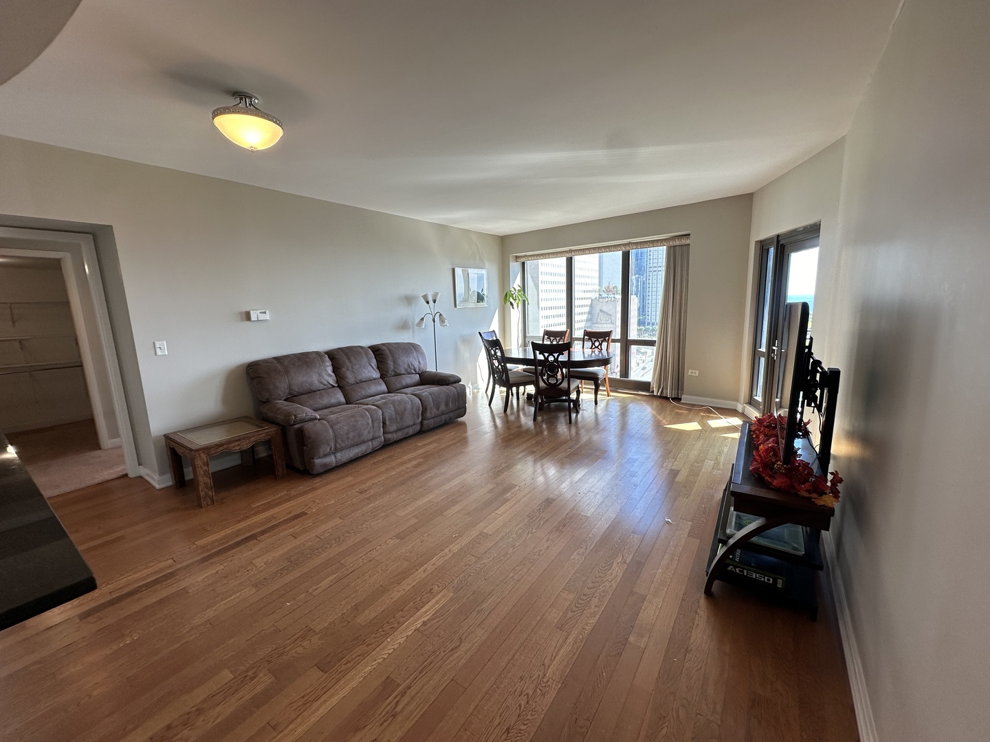 130 N Garland Court 1407