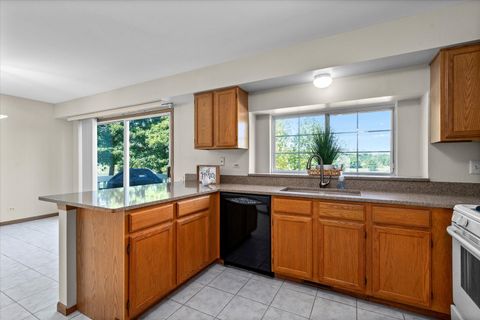 Tiny photo for 77 Saint Croix Court, Aurora, IL 60504 (MLS # 12448509)