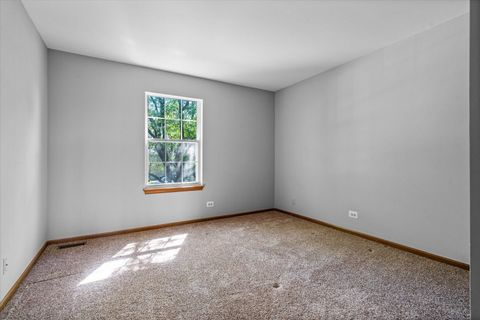 Tiny photo for 77 Saint Croix Court, Aurora, IL 60504 (MLS # 12448509)
