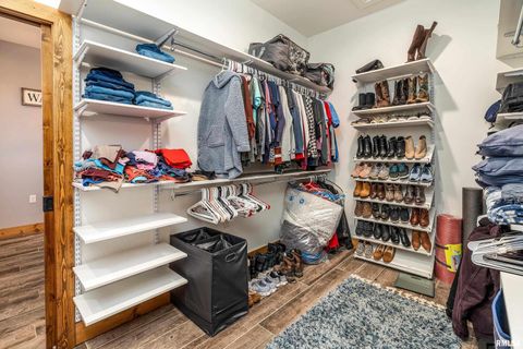 Tiny photo for 1651 Sneed Road, Carbondale, IL 62902 (MLS # EB460352)