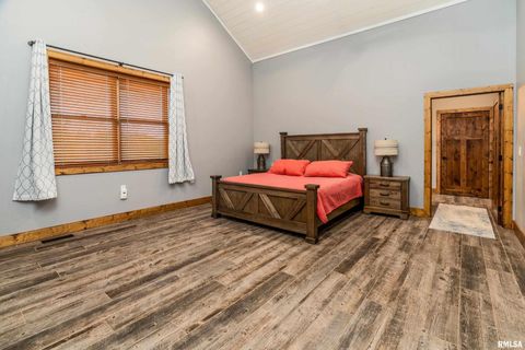 Tiny photo for 1651 Sneed Road, Carbondale, IL 62902 (MLS # EB460352)