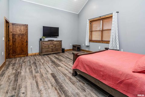 Tiny photo for 1651 Sneed Road, Carbondale, IL 62902 (MLS # EB460352)