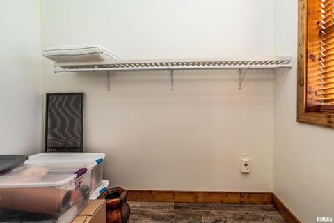 Tiny photo for 1651 Sneed Road, Carbondale, IL 62902 (MLS # EB460352)