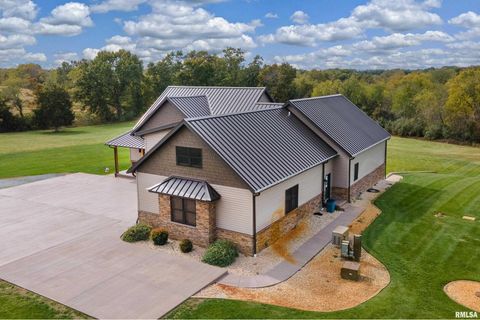 Tiny photo for 1651 Sneed Road, Carbondale, IL 62902 (MLS # EB460352)