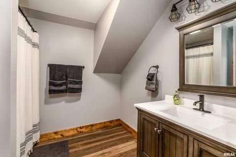 Tiny photo for 1651 Sneed Road, Carbondale, IL 62902 (MLS # EB460352)