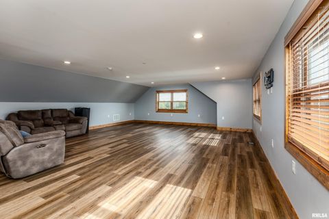 Tiny photo for 1651 Sneed Road, Carbondale, IL 62902 (MLS # EB460352)